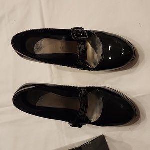 Saks 5th Avenue patent heels